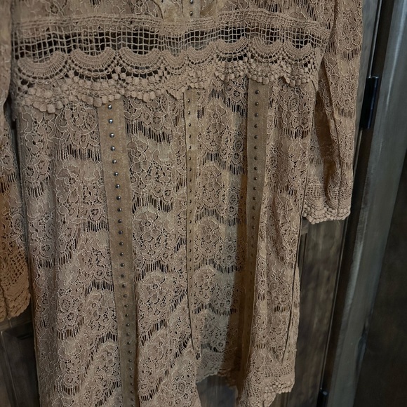 Vocal Tan Lace Bohemian Duster - Picture 8 of 10